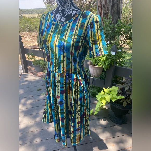Lularoe Amelia Dress Size Large L Floral 💐 - Picture 2 of 7